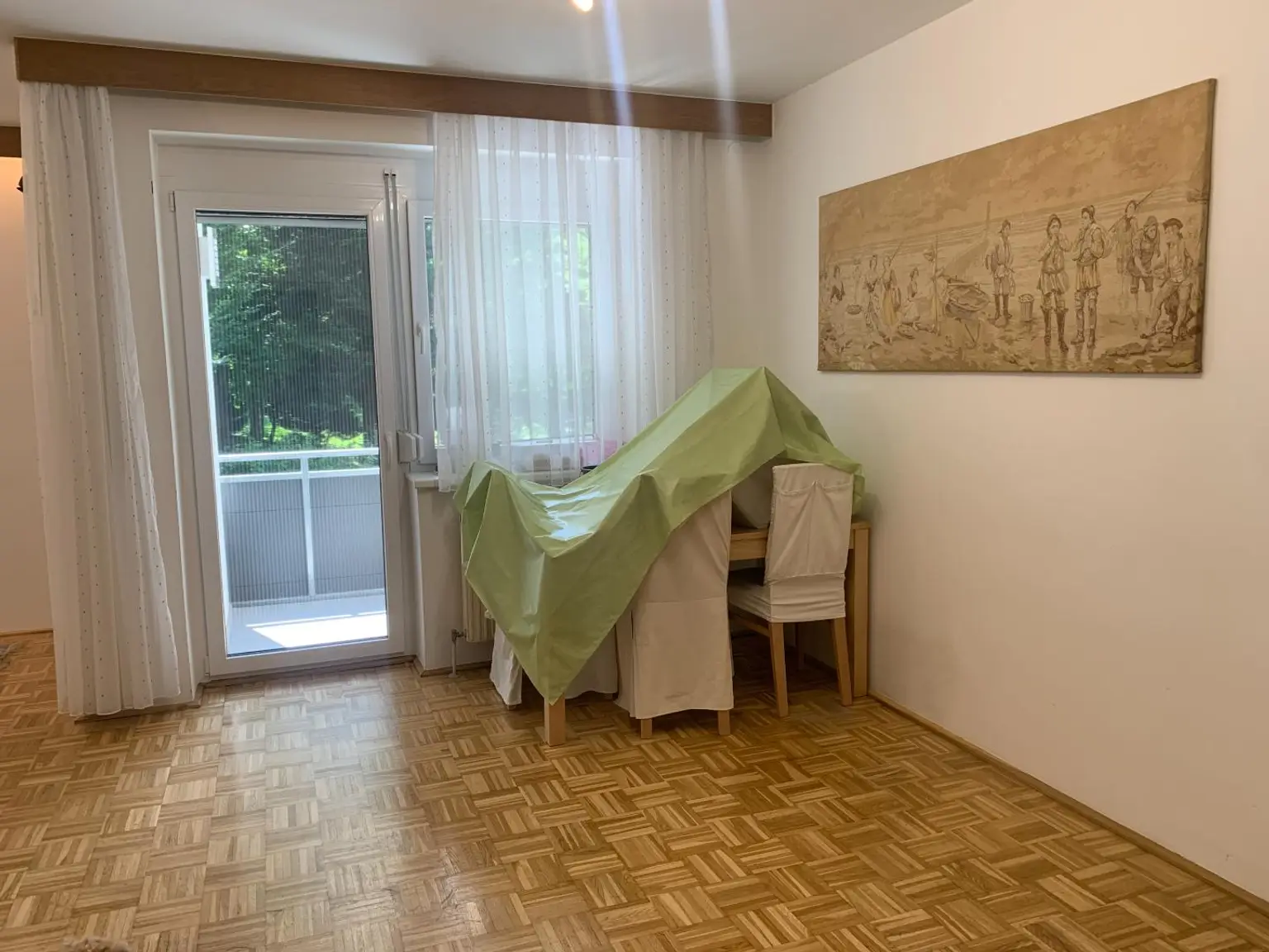Sehr gepflegte und barrierefreie 4-Zimmer Eigentumswohnung in zentraler, ruhiger Wohnlage mit Grünblick. Empfehlenswert!