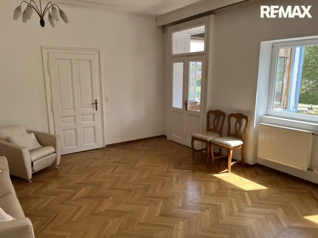 Schlossblick! Charmantes Einfamilienhaus in Gloggnitz am Silbersberg!!