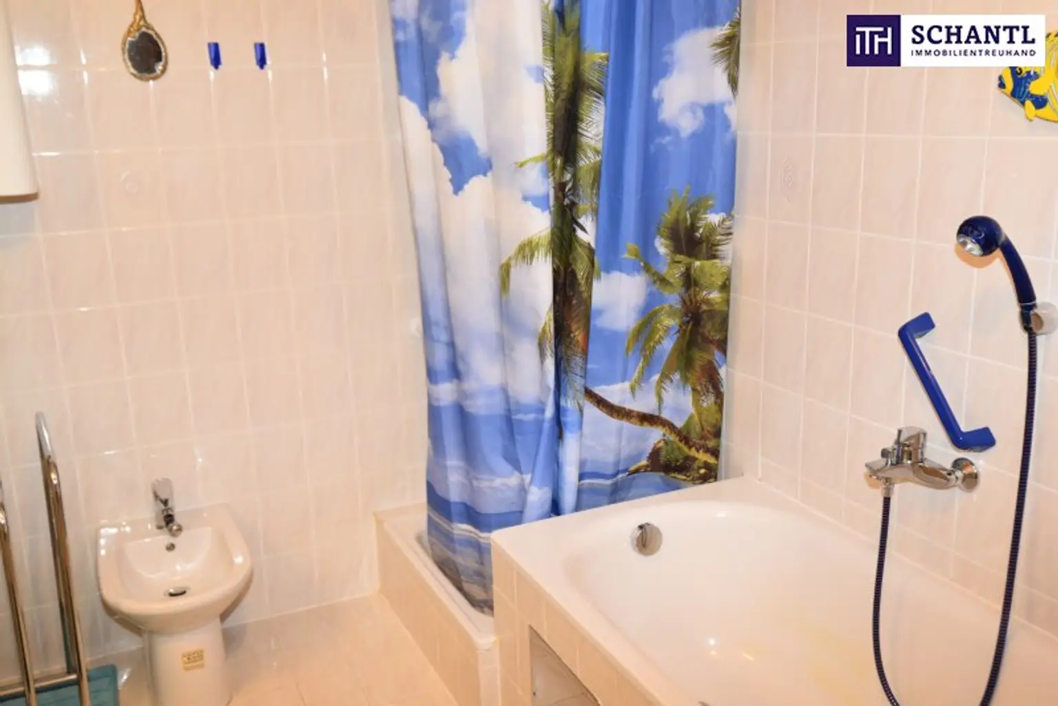 ++EXKLUSIVE ca. 92m² EIGENTUMSWOHNUNG am OSSIACHER SEE++mit PRIVATEM SEEZUGANG++ PANORAMABLICK auf die GERLITZEN++ZWEITWOHNSITZ ALS WERTANLAGE++