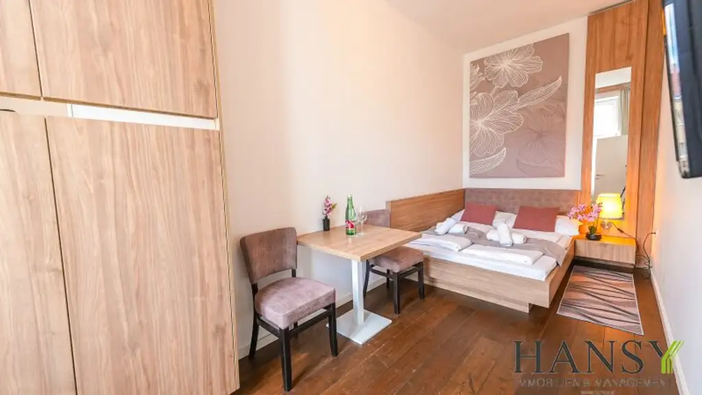 Charmante vollmöblierte 3 Zimmer Wohnung mit Lift!