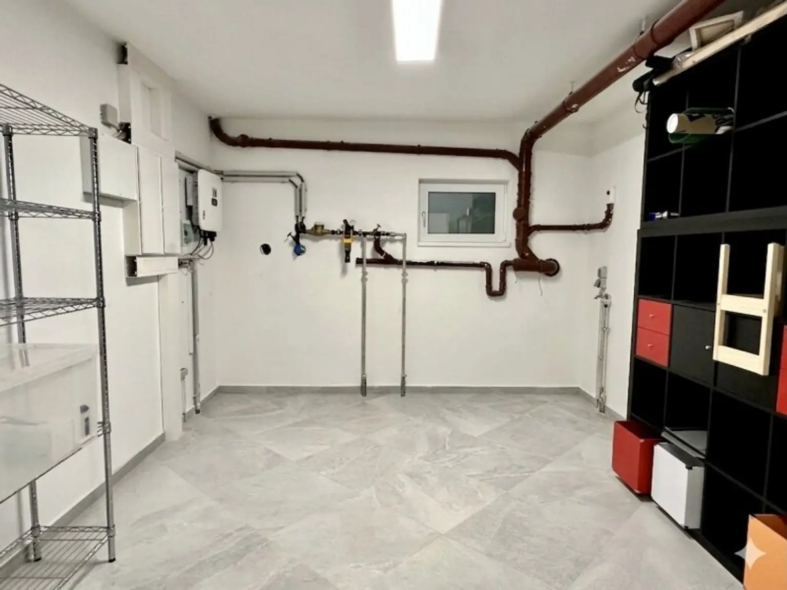 Keller - bearbeitet mit Gemini