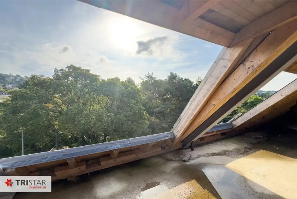 Investment am Wolfersberg · Architektur & Natur vereint! 18 Einheiten, 26 Garagenplätze, Dachgärten mit Pool – Waldpanorama !