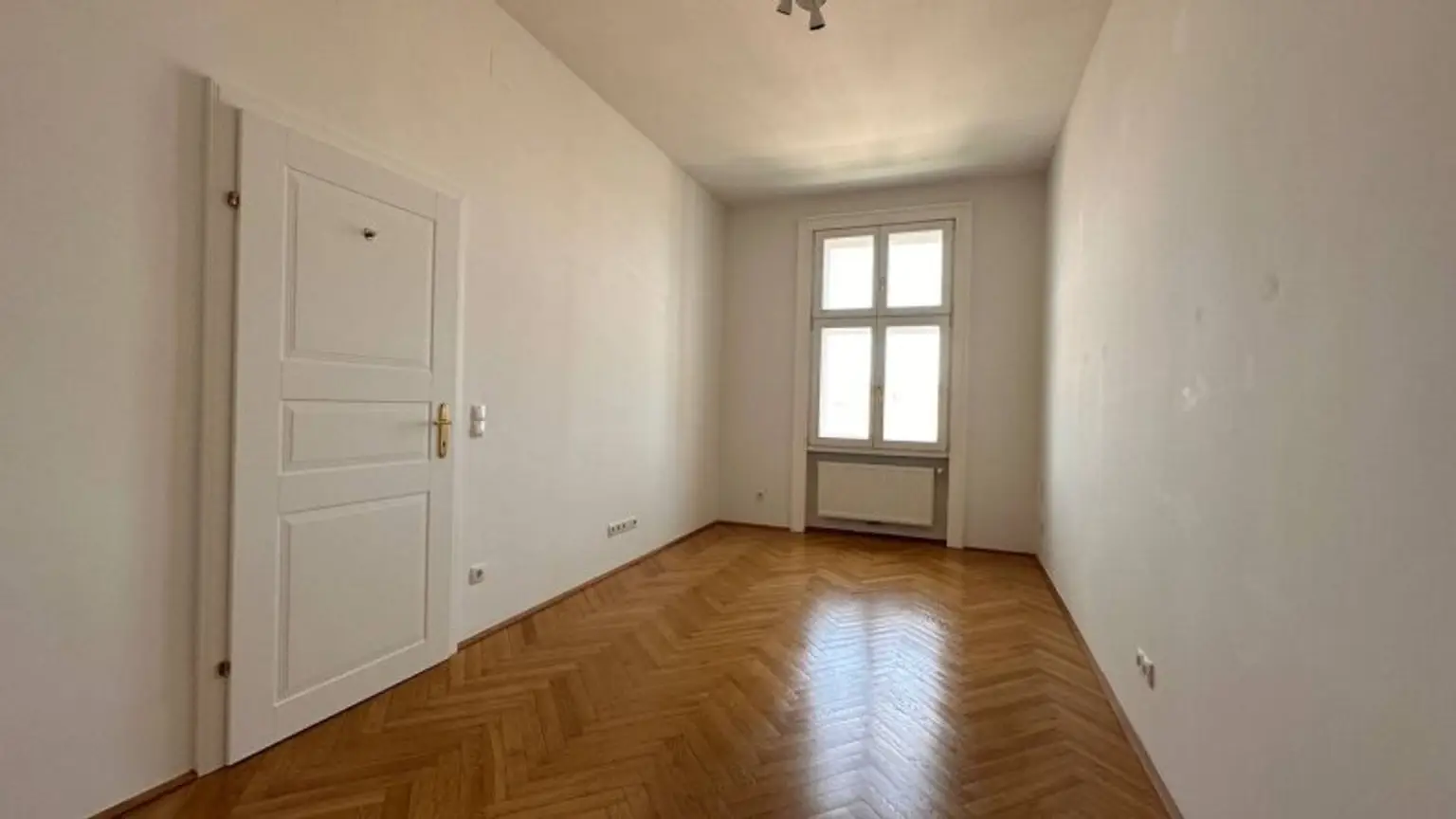 Wohnung im 1. Bezirk mit traumhaftem Ausblick & Garage