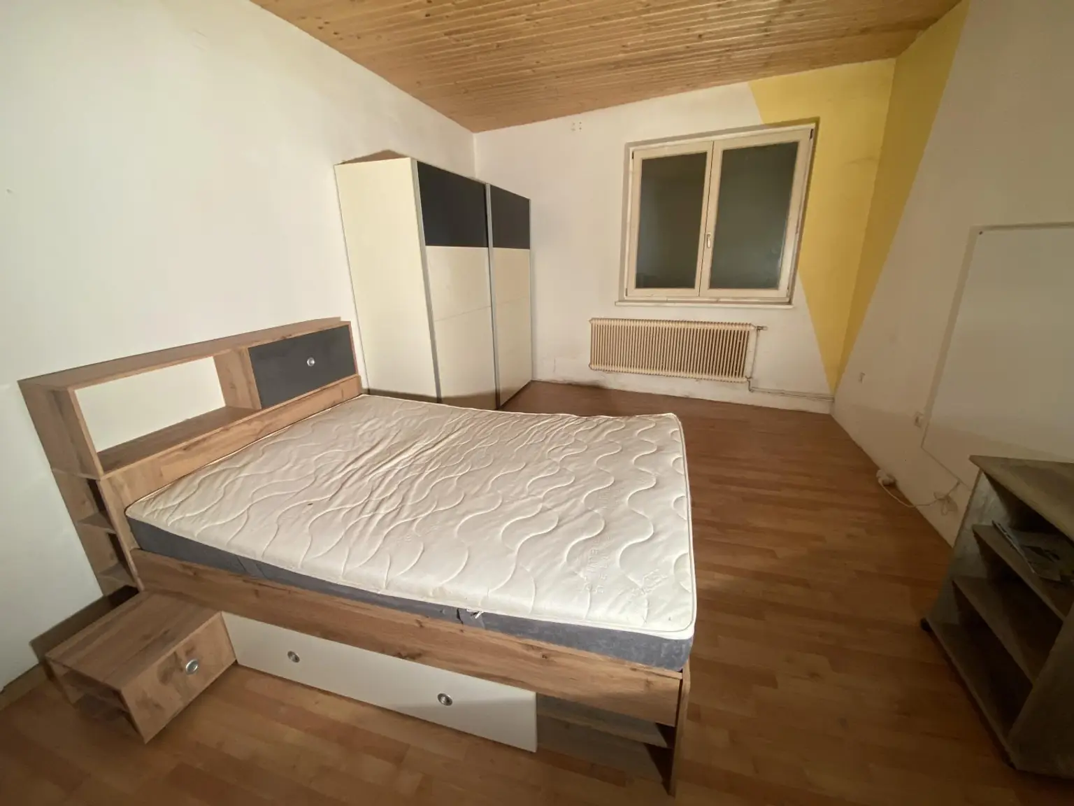 6 - Schlafzimmer a