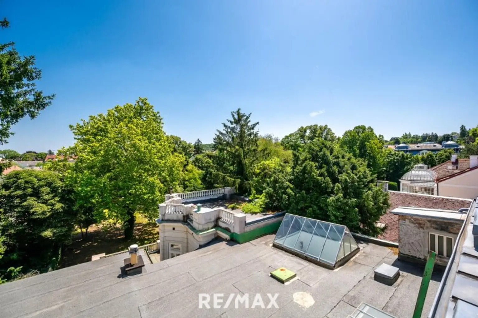 Rarität: Stadt-Villa mit weitläufigem Garten an exklusiver Hietzinger Adresse