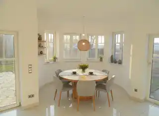 Essbereich: KI generierte Einrichtung