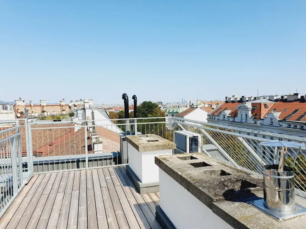 ERSTBEZUG - Sonnige Dachmaisonette mit 45m² Terrasse beim Hoffmann Platz