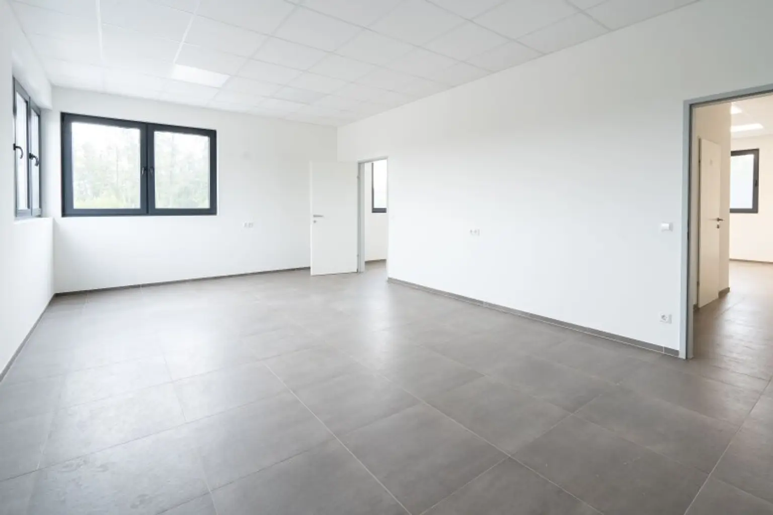 Gewerbeobjekt TOP 1 mit Werkstatt und Büros in Buchkirchen zu kaufen!