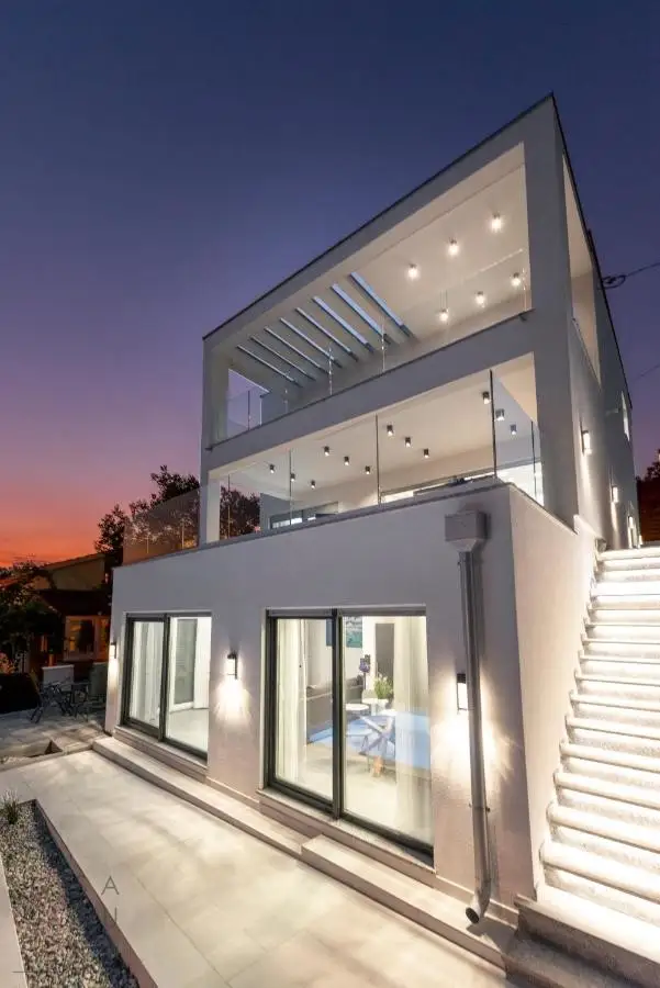 Mediterraner Rückzugsort mit Meerblick – Neubauvilla bei Dubrovnik