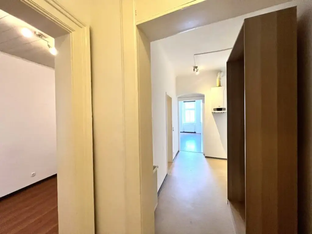 Arbeiter- oder Studentenwohnung in zentraler Mödlinger Lage - nahe Bahnhof - unbefristet (!)
