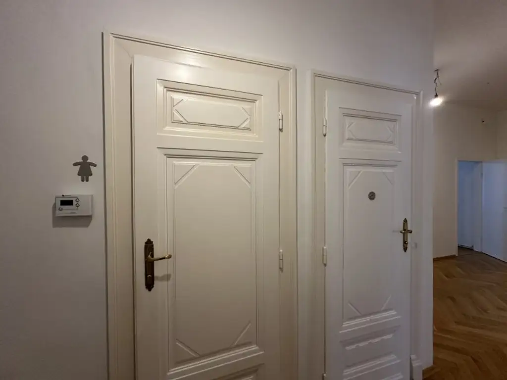 Büro nähe Karlskirche ab SOFORT