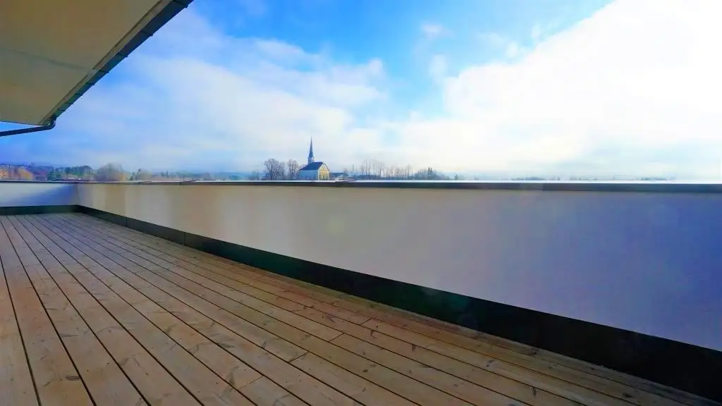 Beeindruckende 3 Zimmerwohnung mit Dachterrasse