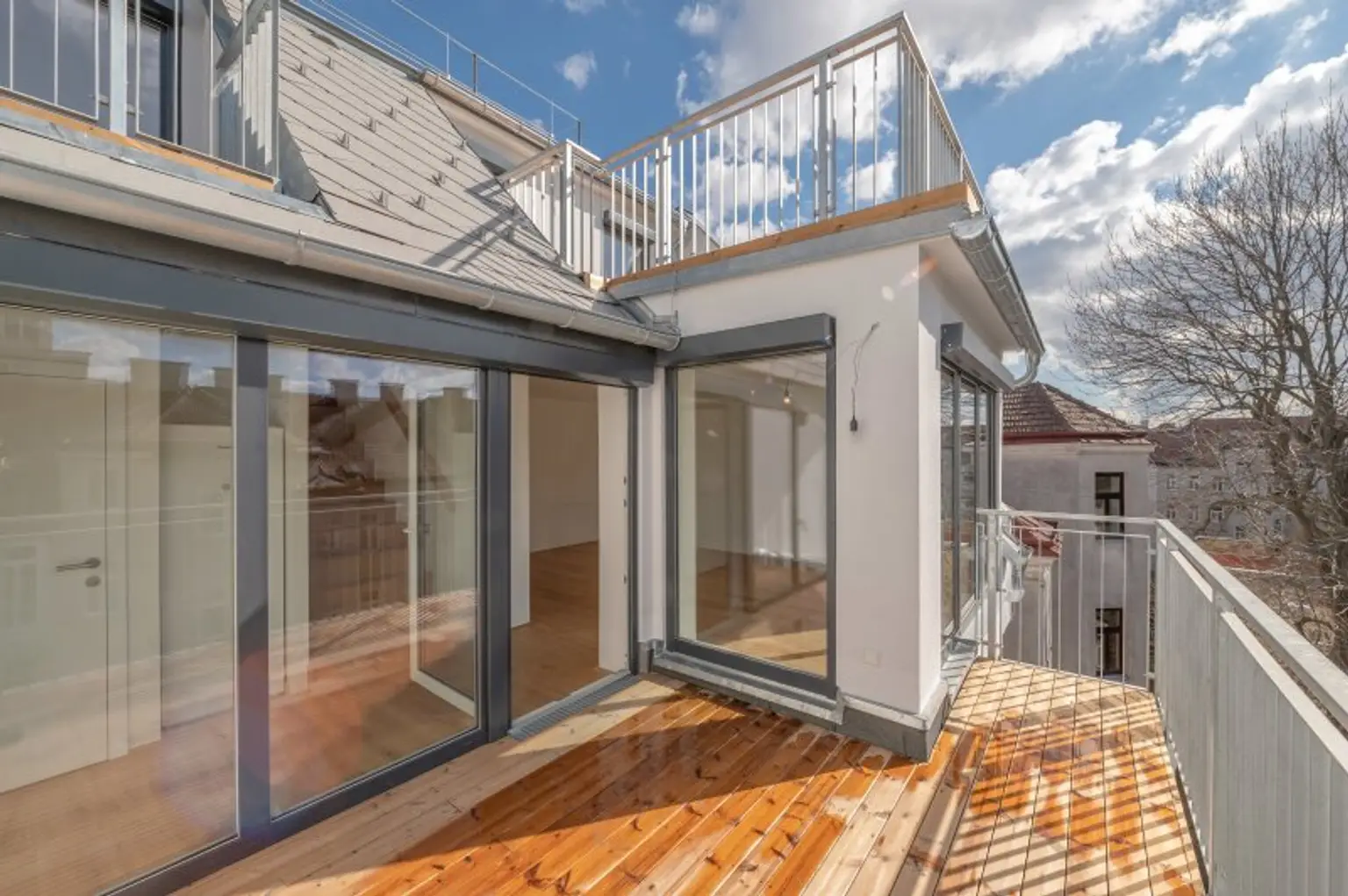 ++NEU++ Außergewöhnliche 3-Zimmer Neubauwohnung mit fantastischer Dachterrasse