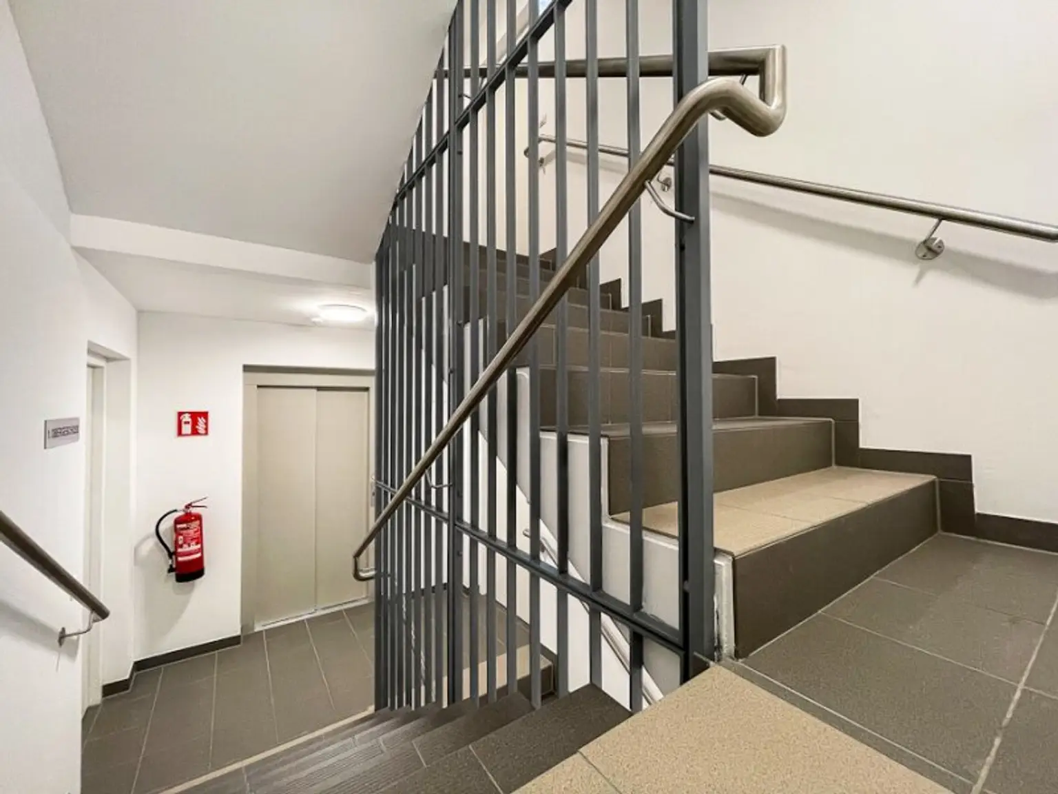 Renditeobjekt: Neubauzinshaus Nähe Elterleinplatz.