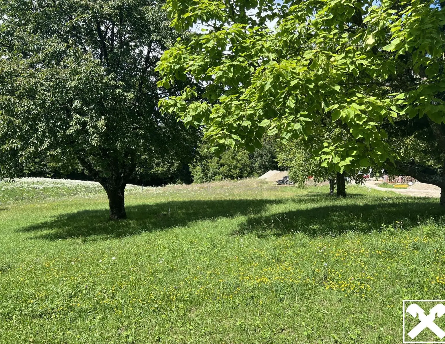 Ruhiges Idyll am Waldrand