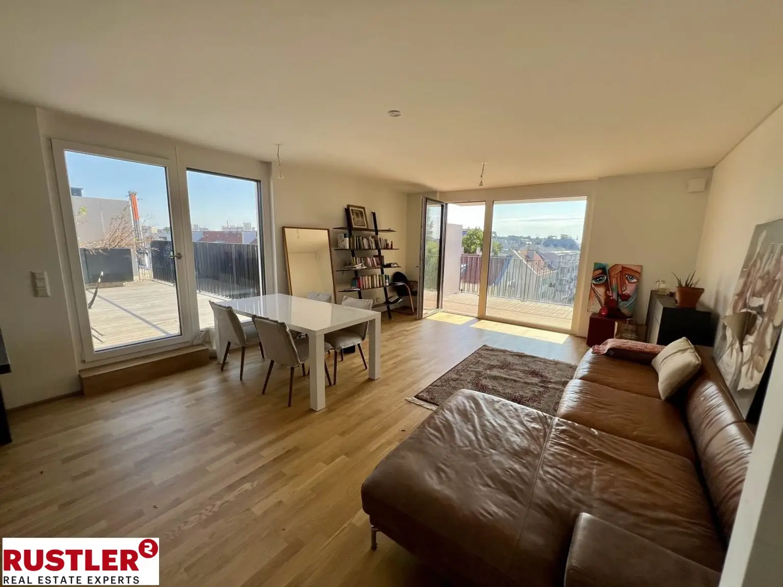 **ATTEMSGARTEN - HOCHWERTIGE 4 Zi WOHNUNG INKL. KÜCHE - 2 TERRASSEN - 2 BÄDER UND FITNESS**