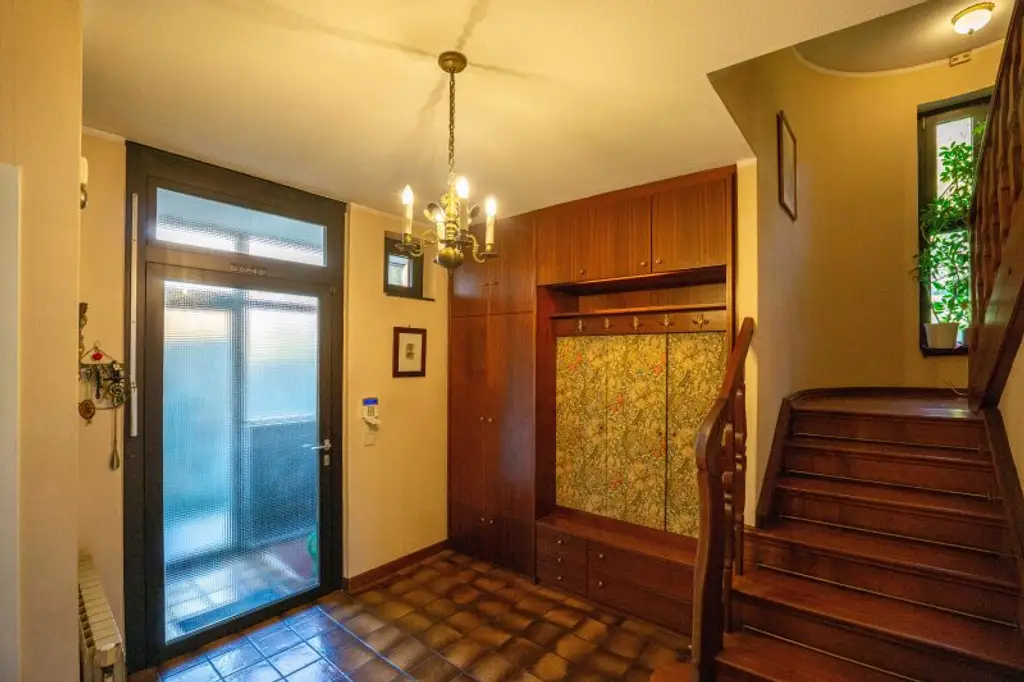 Eckreihenhaus mit Einfamilienhauscharakter in zentrumsnaher Aussichtsslage