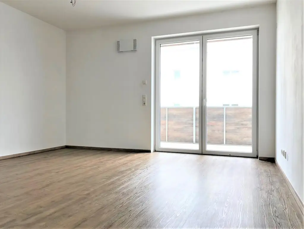 Perg (Stifterstraße): 3-Zimmerwohnung ca. 70 m² + große LOGGIA  + 2 Autoabstellplätze