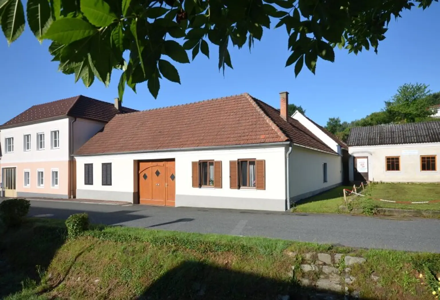 EINFAMILIENHAUS - ehemaliges BAUERNHAUS im Ortsverbund