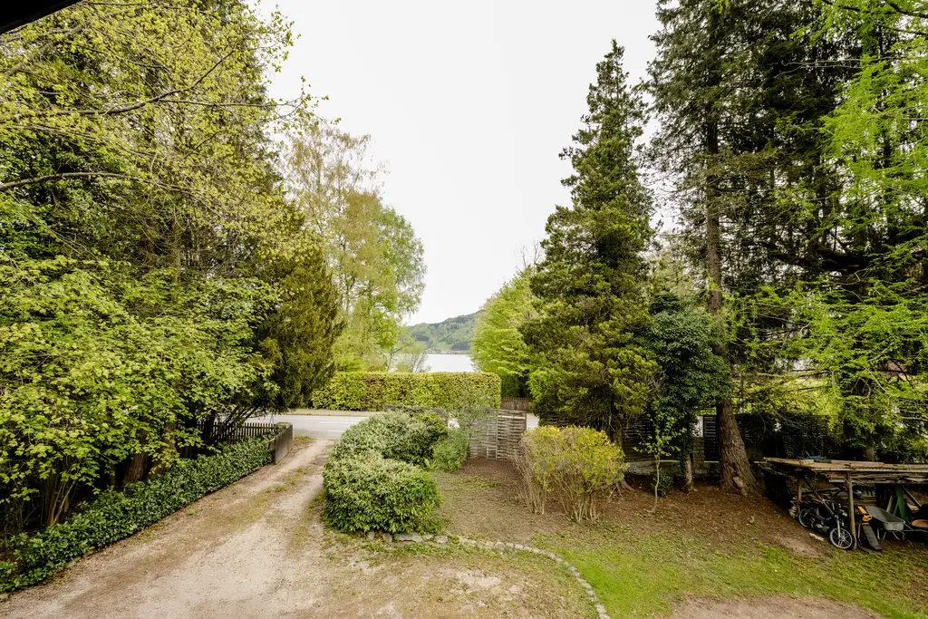 Ihr Zuhause am Mondsee – charmanter Altbau auf großzügigem Sonnengrundstück