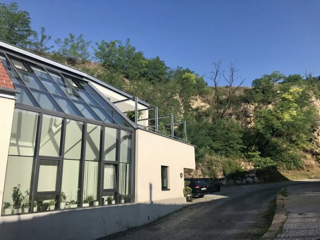 Einzigartige Liegenschaft in der Wachau | Ausgebautes Weinkeller-Loft mit WOW-Faktor