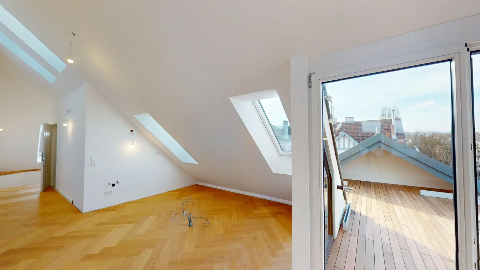 Traumhafte Dachwohnung im Hietzinger Cottage I Altbaujwel