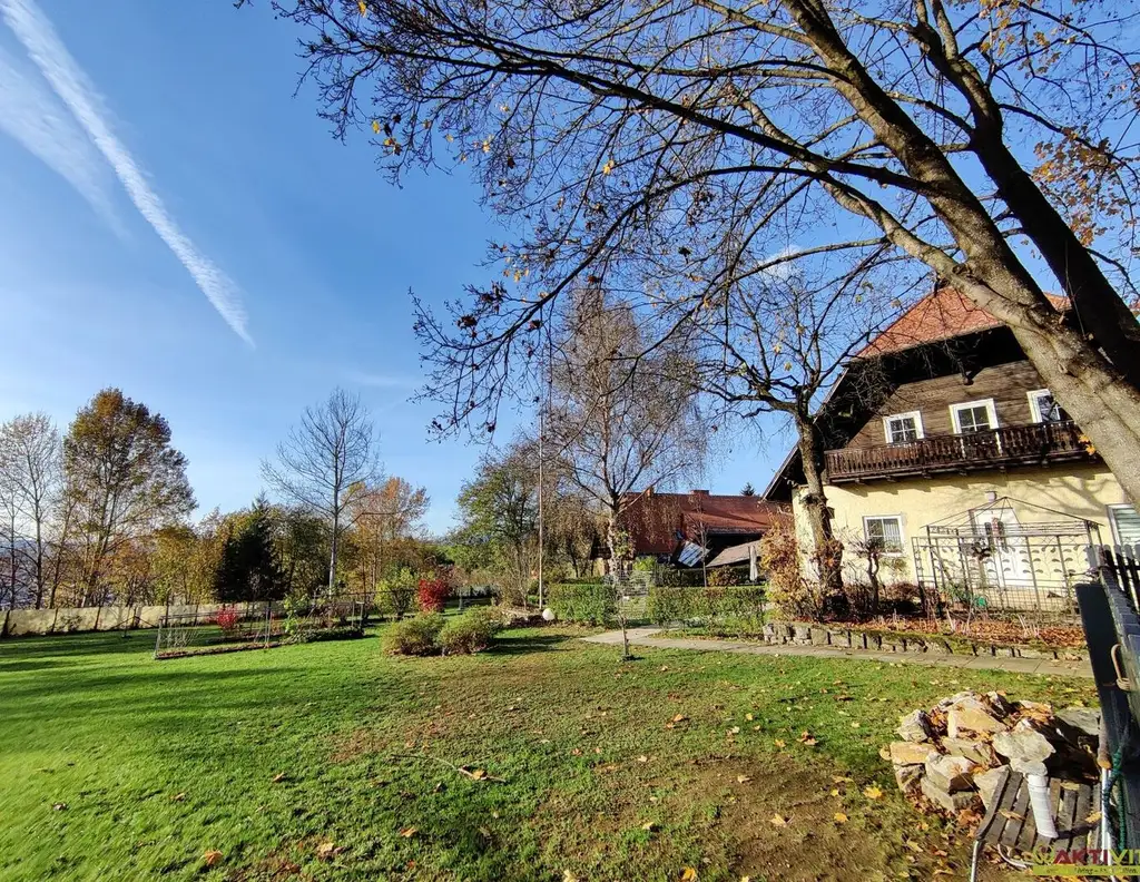 Projektliegenschaft mit großem Sanierungs- und Baupotential. - Nahe dem Flughafen. - Über 6.000 m² Bauland. - Vielfältiges Potential.