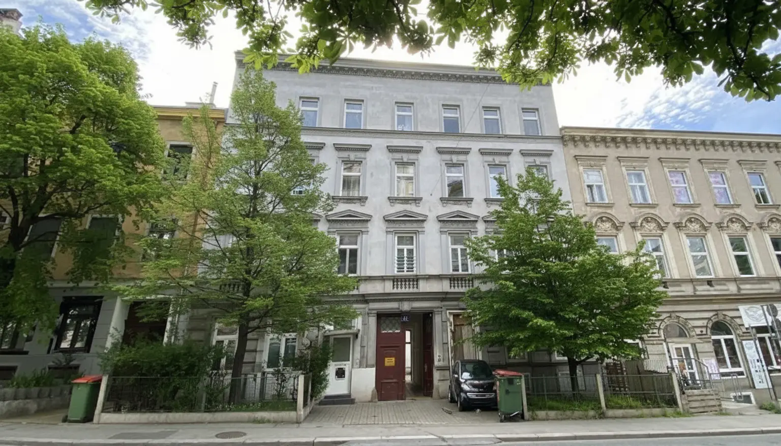 Garçonnière mit Sanierungsbedarf im 15. Bezirk