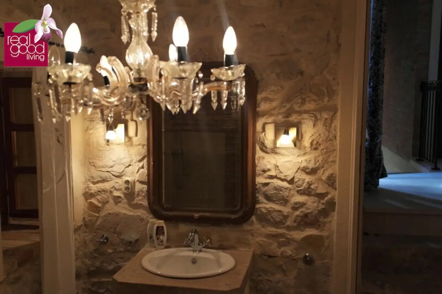 Respiro Mediterraneo Dinka – Authentische Steinvilla mit Kamin