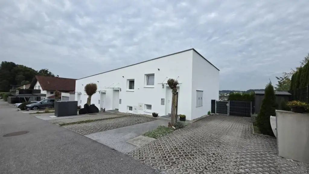 "Pension gesichert" - Vorsorge-Reihenhausanlage am Sonnenhang in Seekirchen