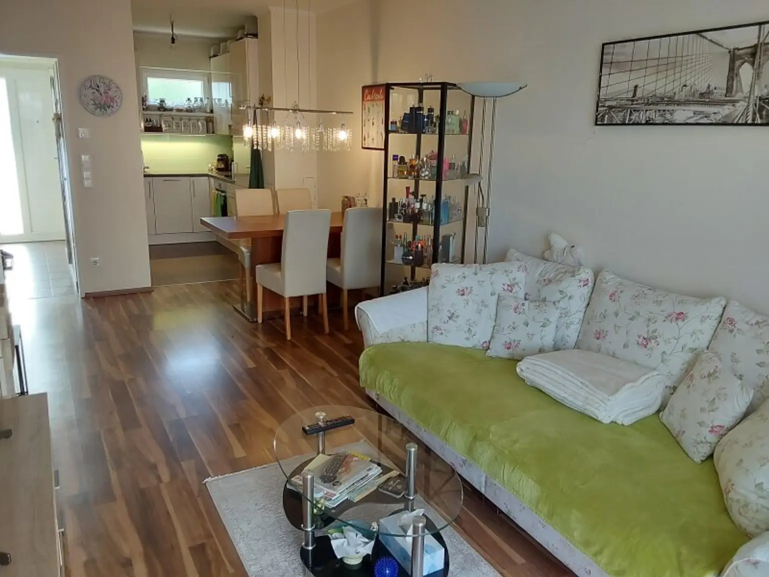 Traumhafte Gartenwohnung in Vösendorf: 81m², Terrasse, Stellplatz und sitzen in Grünen!