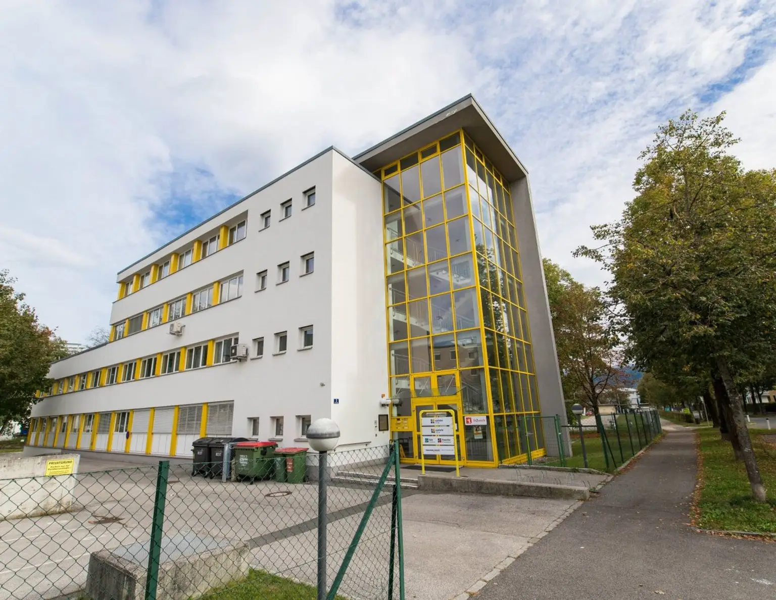 *** E R T R A G S O B J E K T *** Bürogebäude in Innenstadt-Nähe