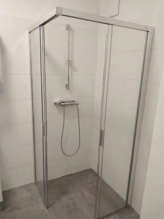 Großzügige 5-Zimmer-Gartenwohnung mit Tiefgaragenplatz in Villenviertel zwischen UNI und LKH - Nähe Hilmteich ab sofort zu vermieten!