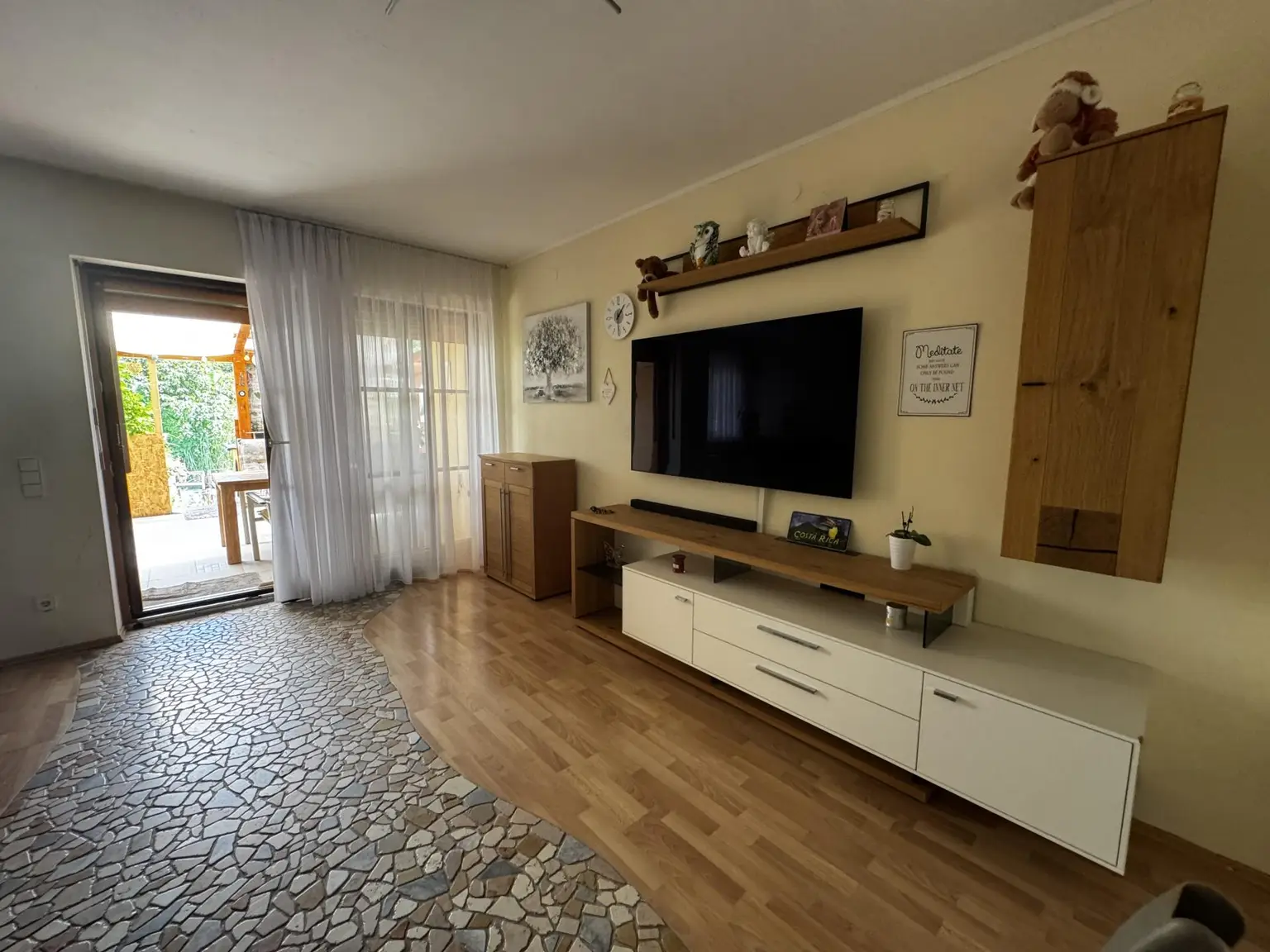 Ein ZUHAUSE zum Verlieben! Doppelhaushälfte mit Pooloase und ausgezeichneter Infrastruktur