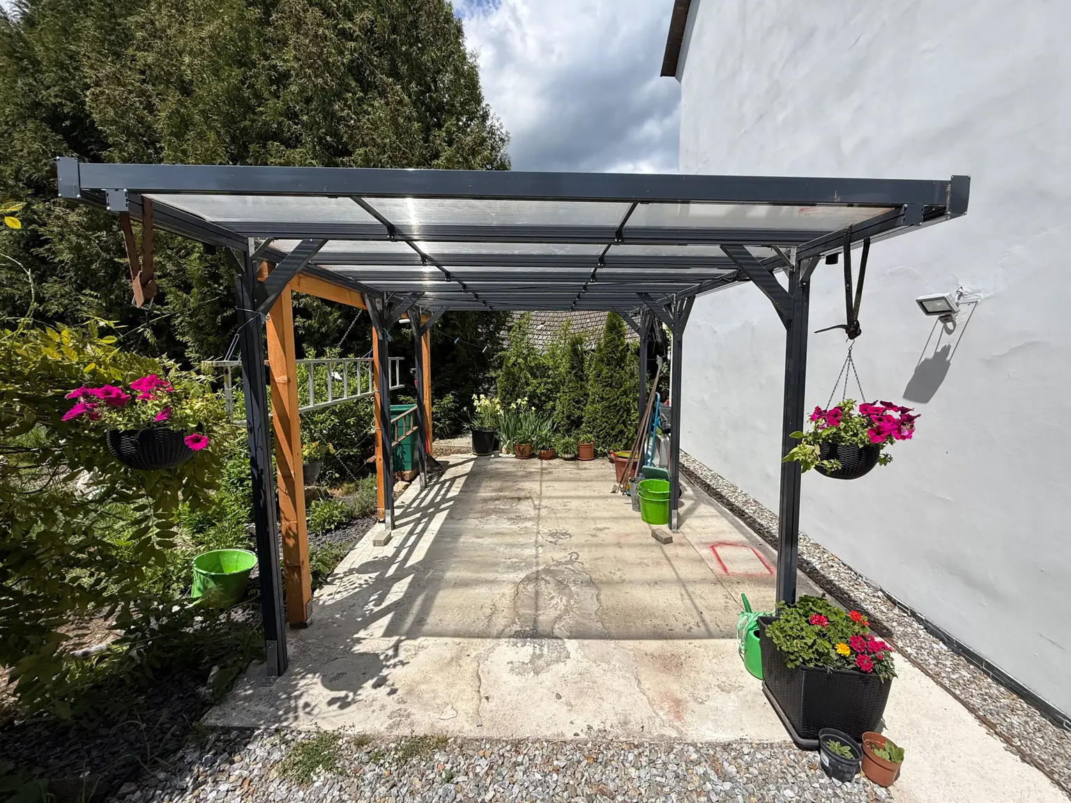 Carport