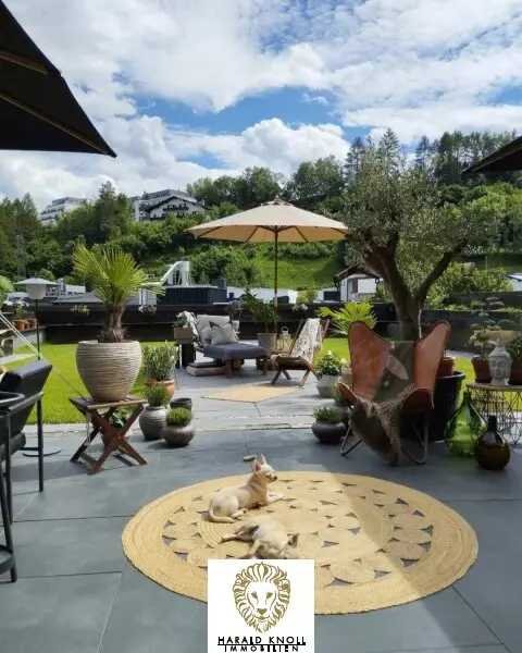 Wohn- und Betriebsgebäude in Natters