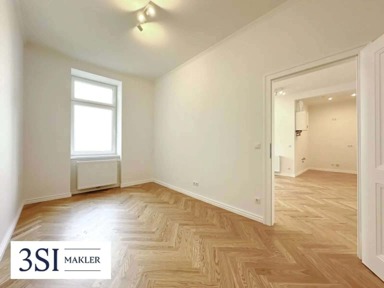 Altbauflair neu definiert – sonnige Altbauwohnung mit Balkon und Stil!