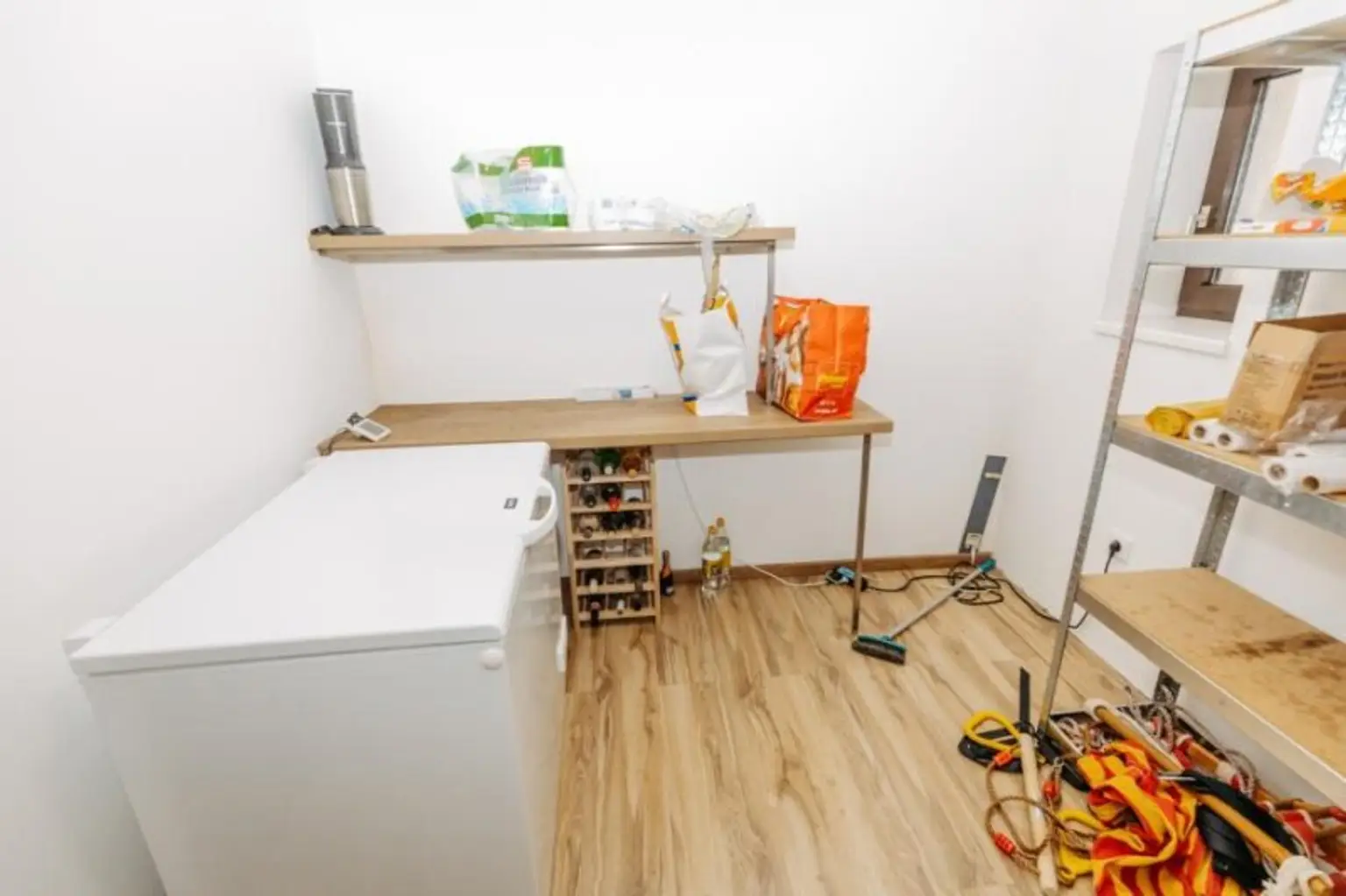 Verträumtes Bauernhaus neu adaptiert (2013) mit Toreinfahrt, Pool, Stadel und Schuppen