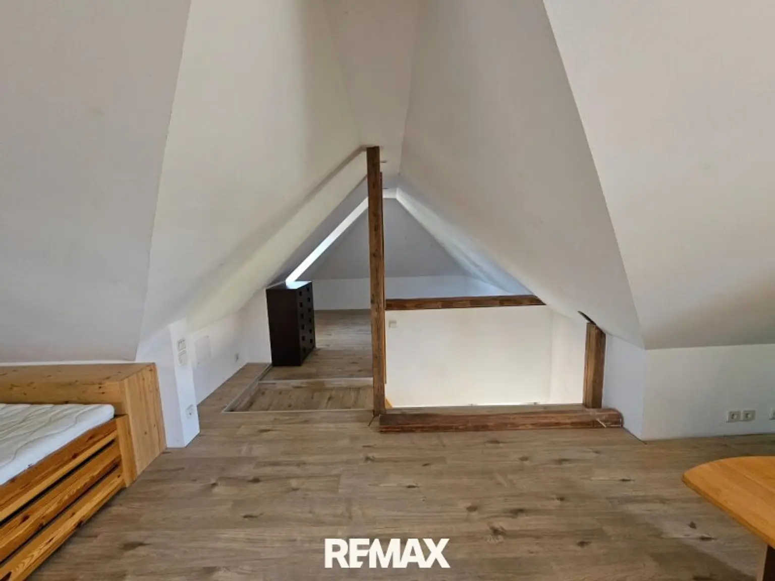 Zimmer im Dachboden (3)