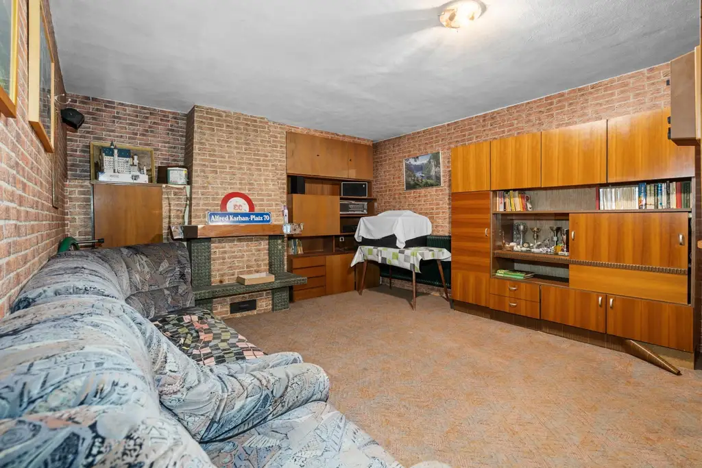 "Großartige Gelegenheit zur Verwirklichung Ihres Wohntraums!"