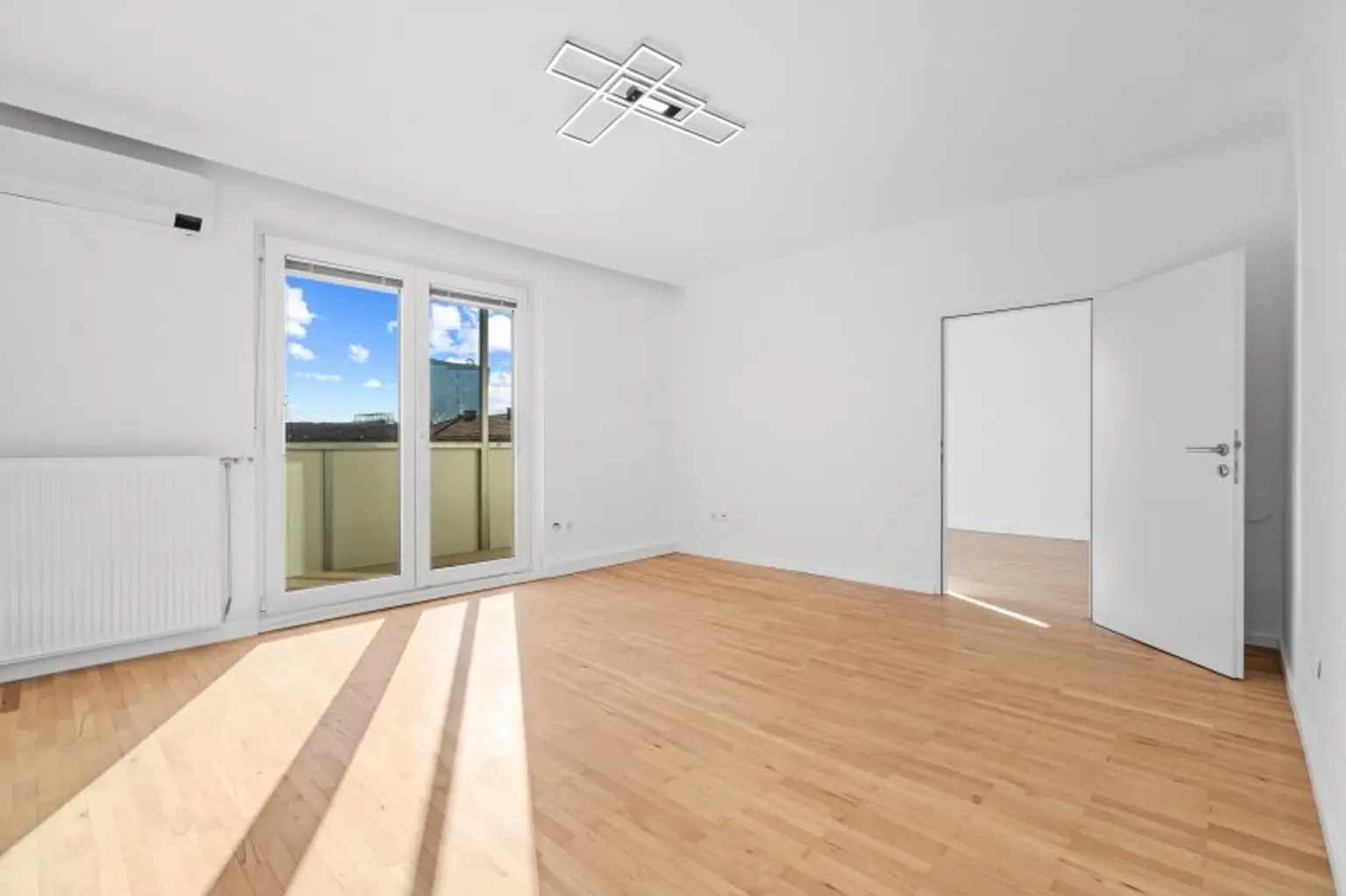 Moderne 3 Zimmer Wohnung mit 2 Loggien - Perfekt für Familien, Paare und Home-Office!