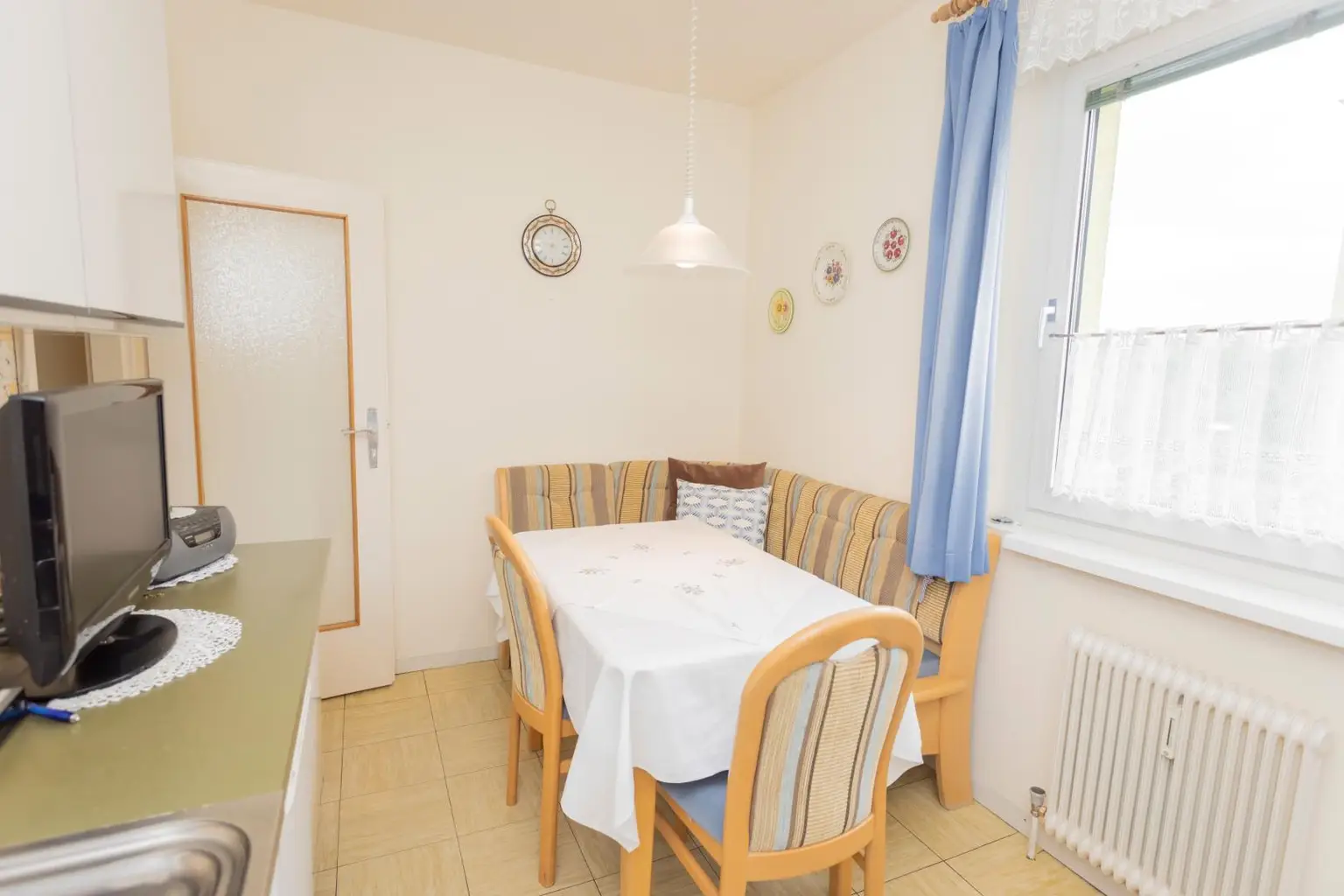 Loggia-Wohnung im 3. Liftstock nahe Millenium City u. Donauinsel