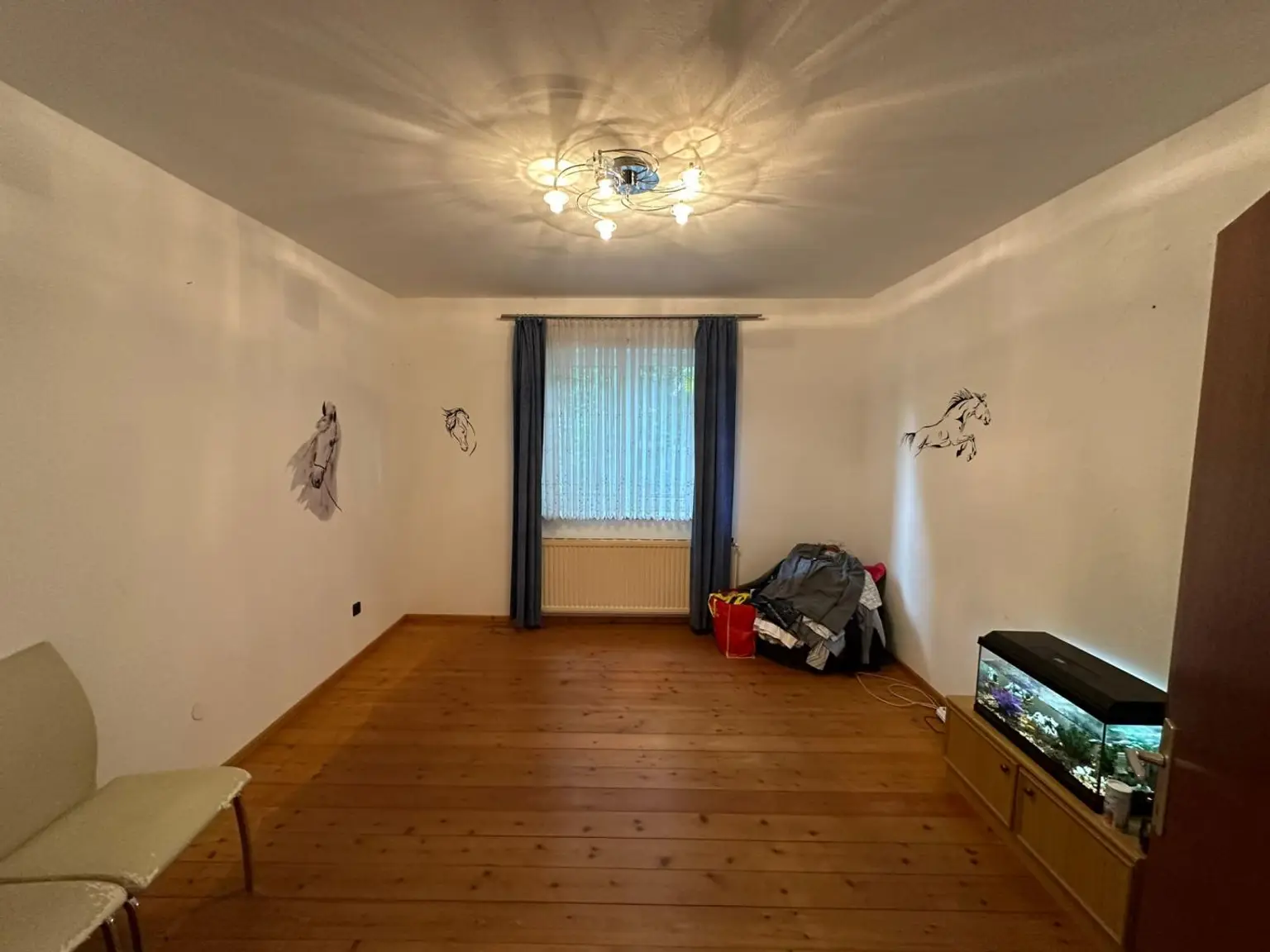 "Haus & Grundstück – Baugrund inklusive!"