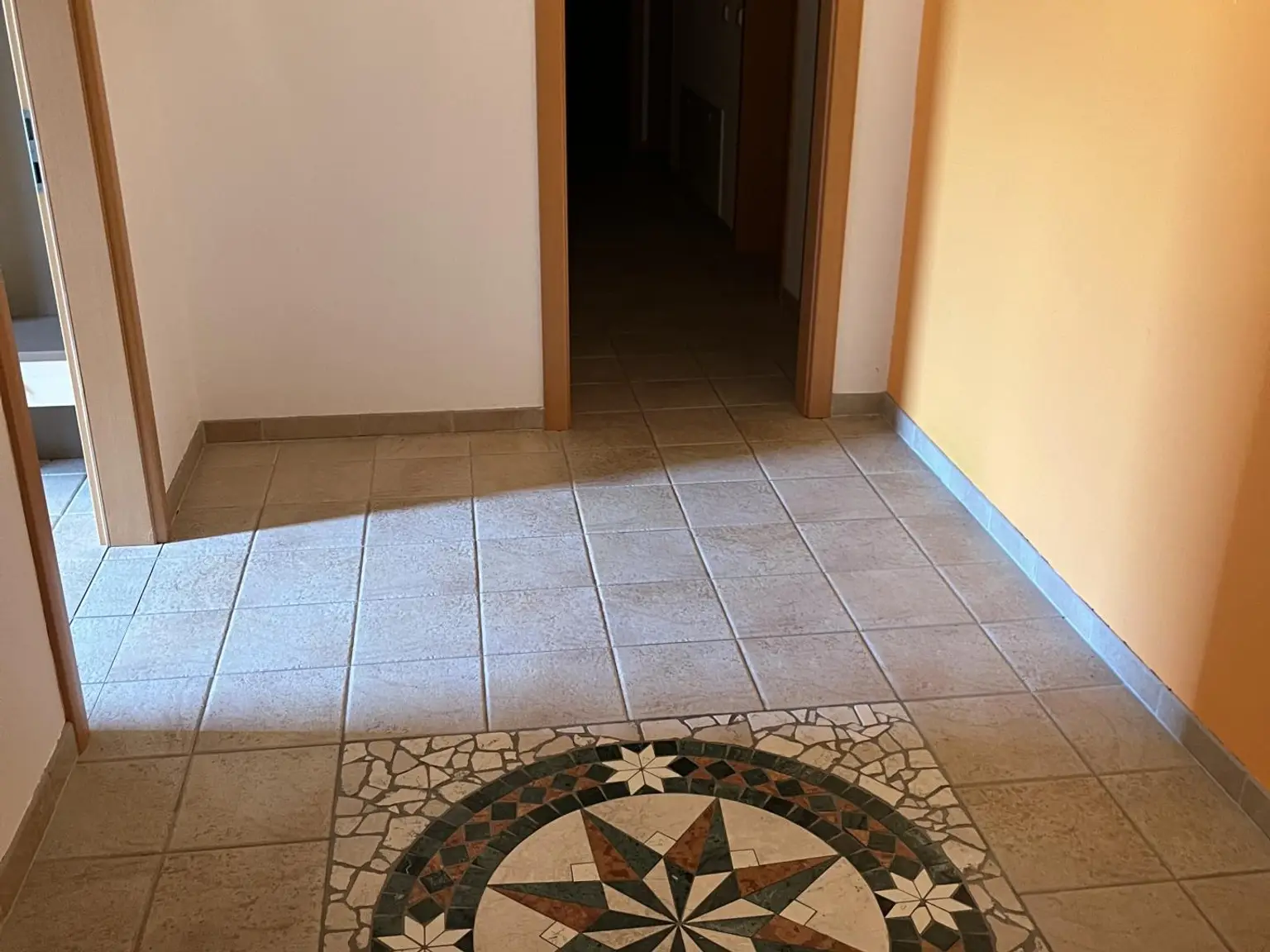 XXL Traum Bungalow mit Kachelofen überdachter Terrasse, Gartenoase, Wohnkeller und Doppelgarage  im Laahfeld /Ansfelden