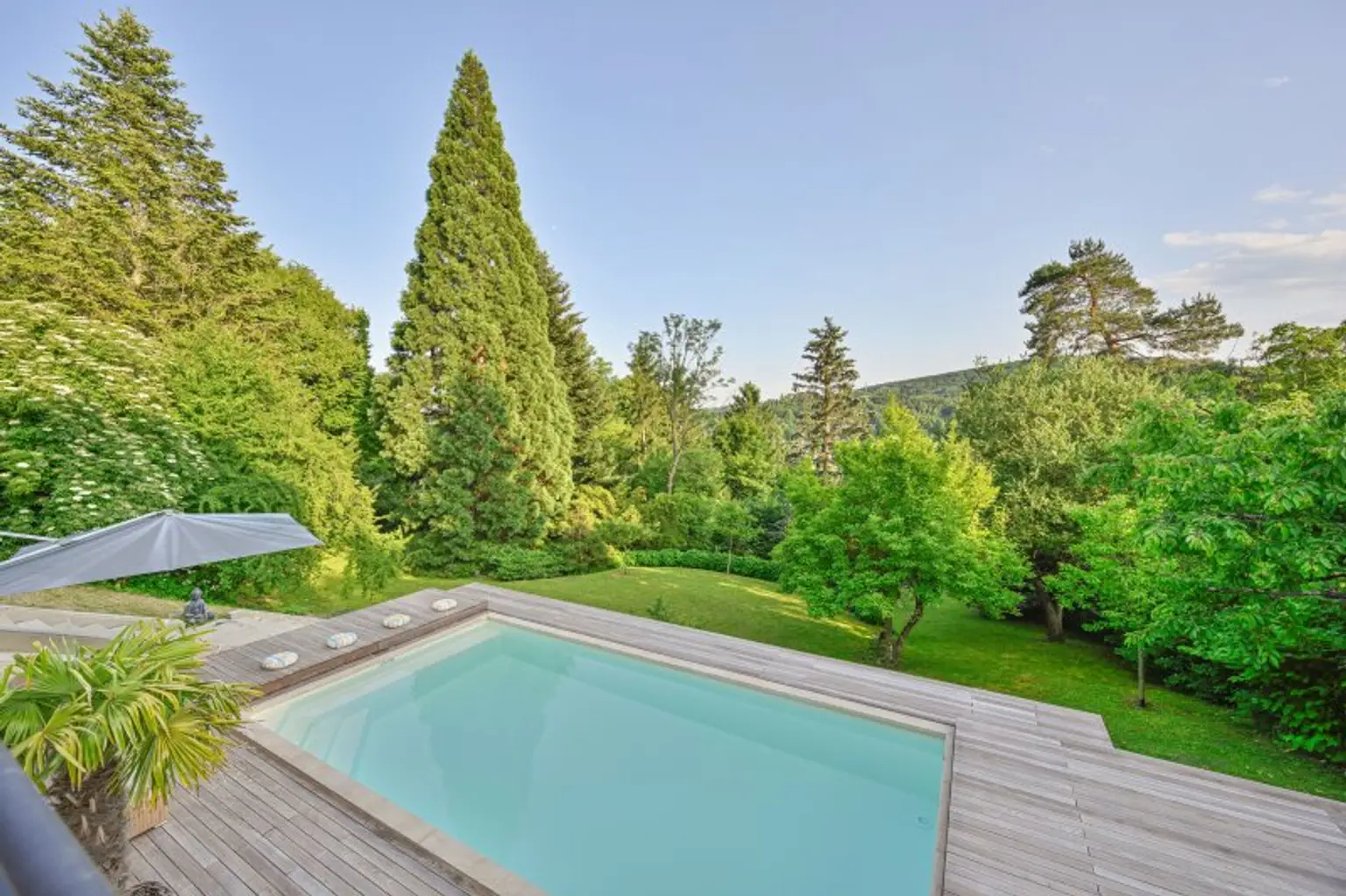 Blick über das Grundstück