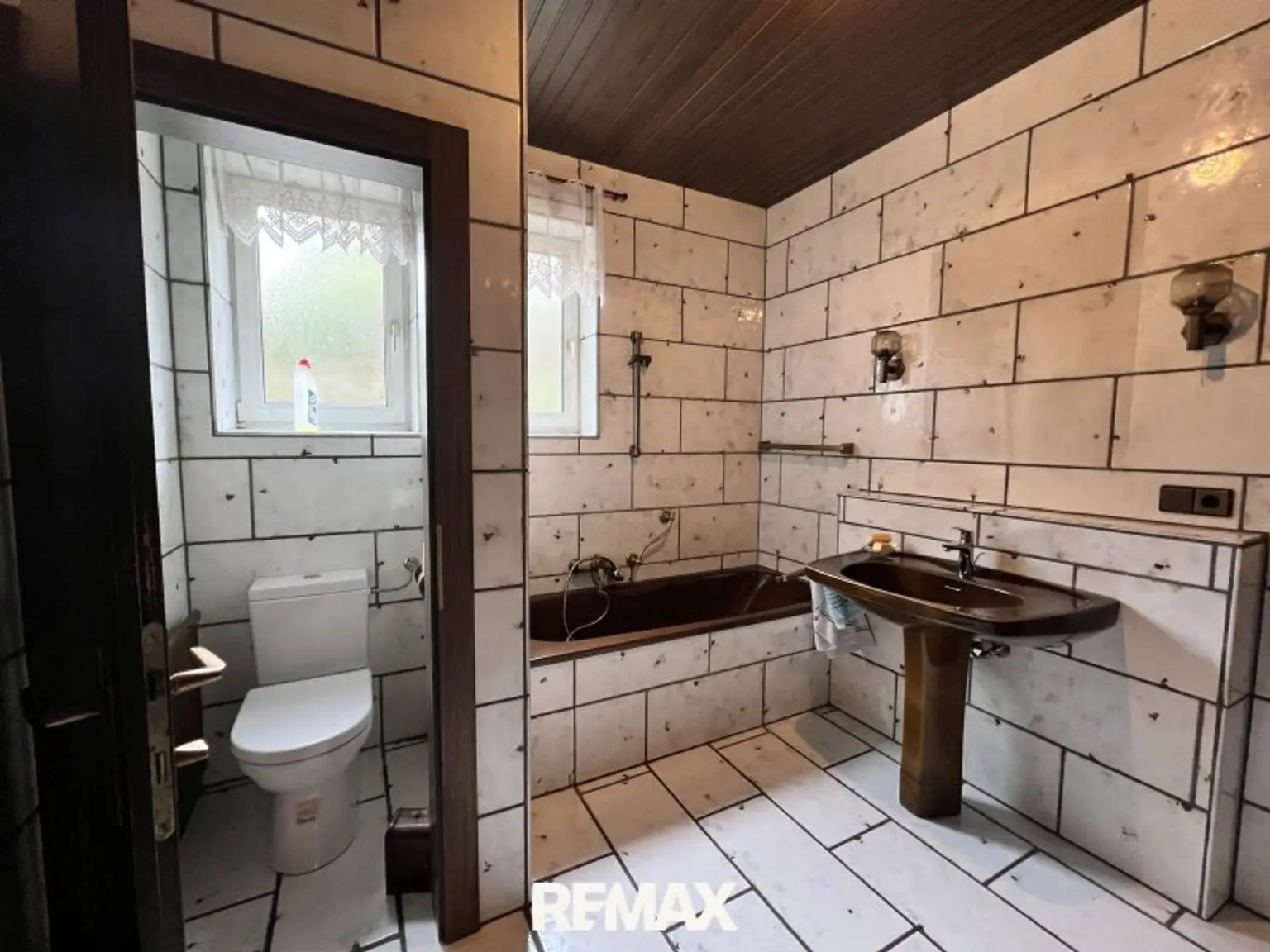 Badezimmer EG