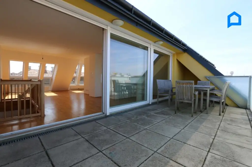 Großartige Dachgeschosswohnung mit 146 m² plus 21 m² Dachterrasse plus 8 m² Balkon, 4 Zimmer, KLIMA, großer Vorraum, Tiefgaragenplatz optional !