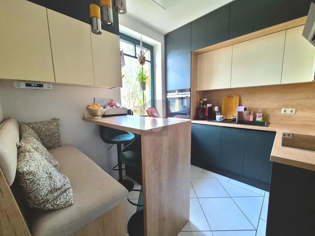 ZEITLOSE ELEGANZ MIT TRAUMHAFTEM GARTEN!