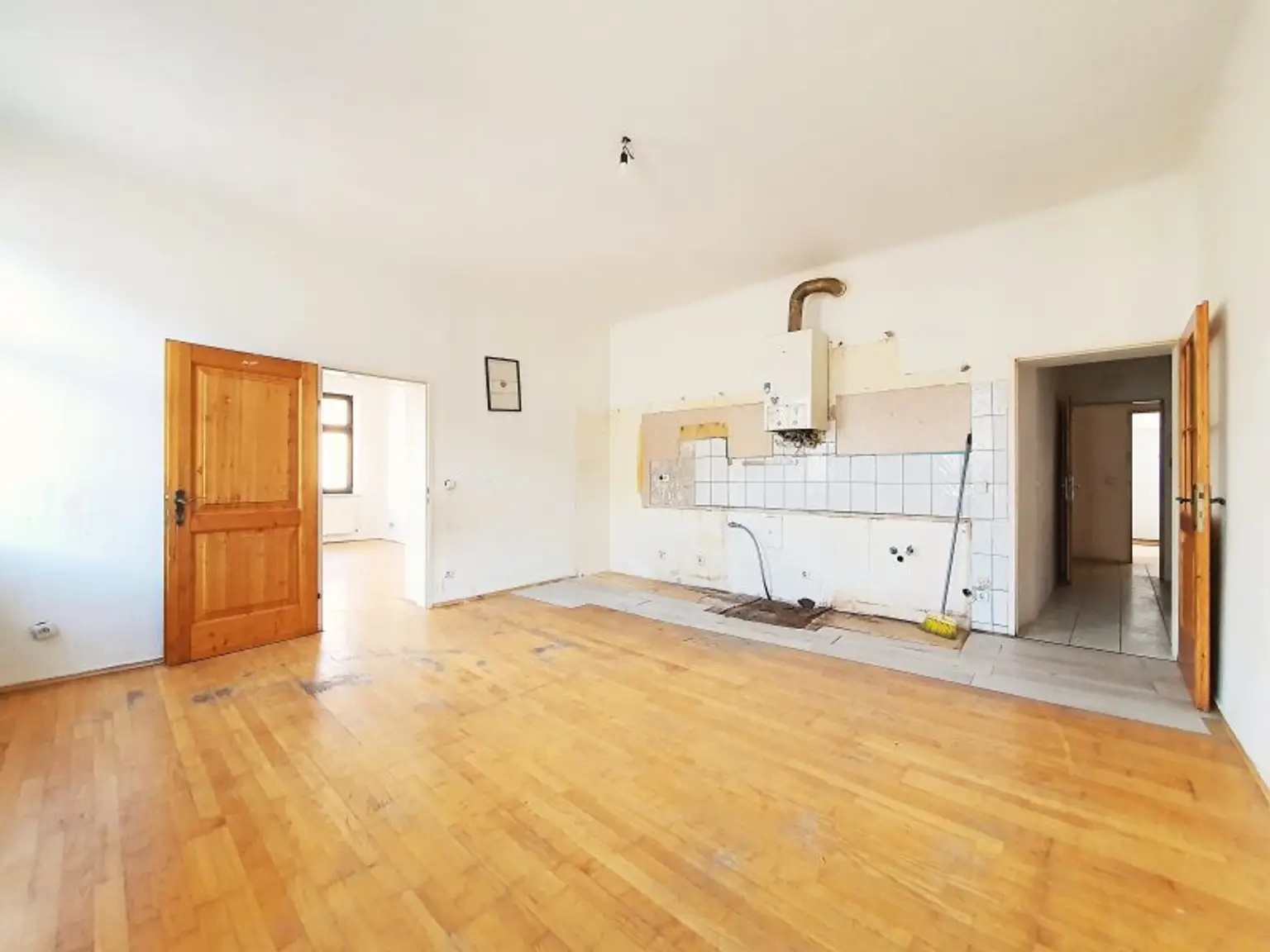 Großes Zimmer 2 ca. 24 m²