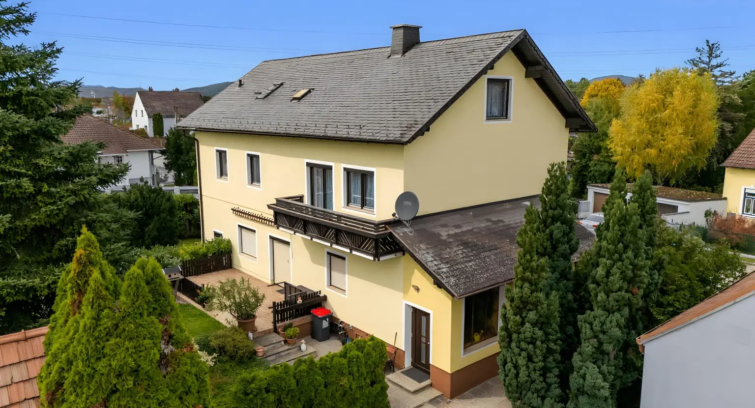 "gepflegtes Wohnhaus mit teilbarem Grundstück!"